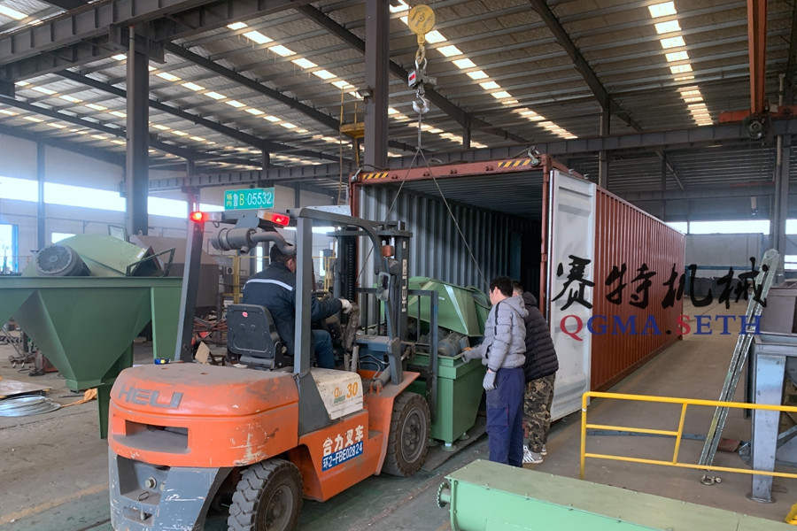 賽特機械型鋼通過式拋丸機已完成裝箱出口到越南